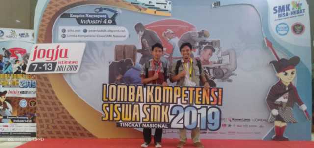 1617721965-siswa-smkn-4-kuningan-selesai-mengikuti-lks-tingkat-nasional-tahun-2019.jpg